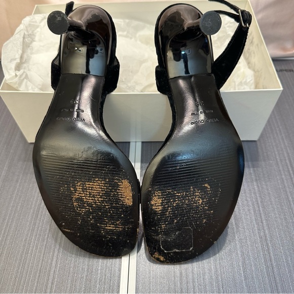 Dolce & Gabbana strappy black velvet slingback heels w/ sequin flowers, size 9 - Picture 4 of 14